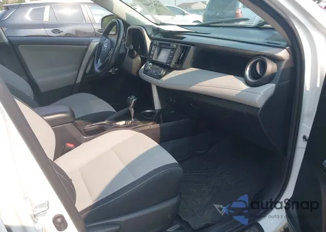 2018 Toyota Rav4 Adventure z USA, uszkodzony, nr VIN 2T3RFREV8JW825974